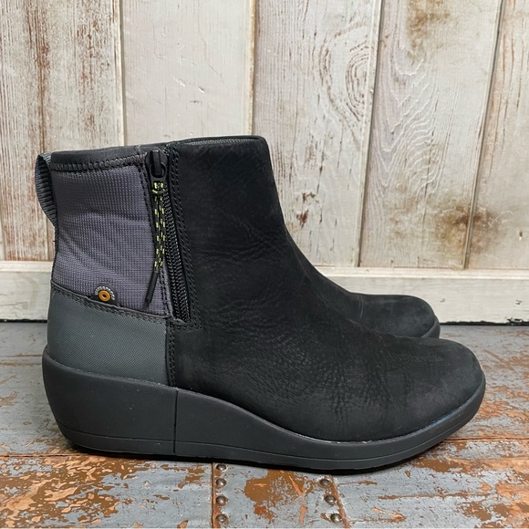 Bogs Vista Rugged Waterproof Boot - Picture 3 of 14